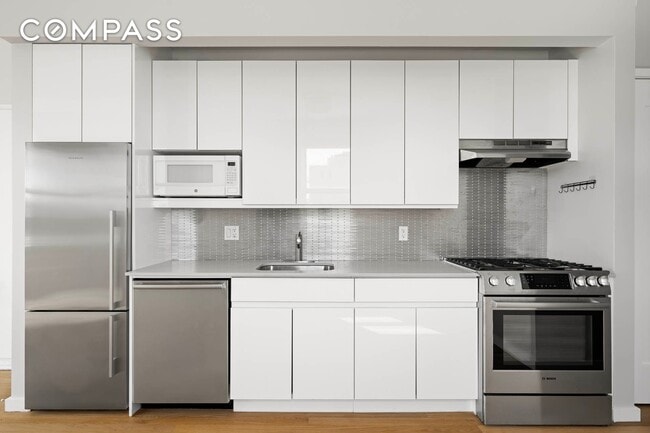 Building Photo - 195 Hawthorne St