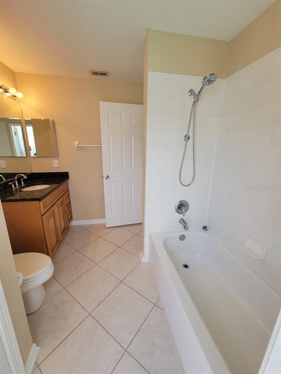 Building Photo - 7916 Roundelay Dr