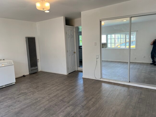 Building Photo - 1437 Highland Ave