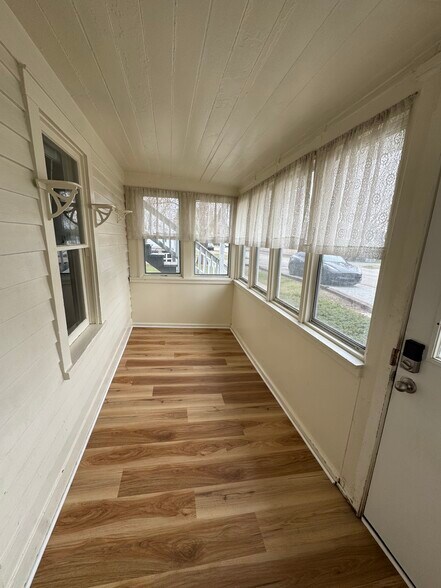 Building Photo - 1216 Ohio St