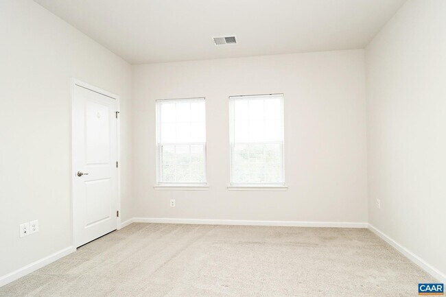 Building Photo - 2083 Elm Tree Ct