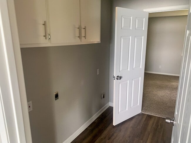 Building Photo - 226 Waters Edge