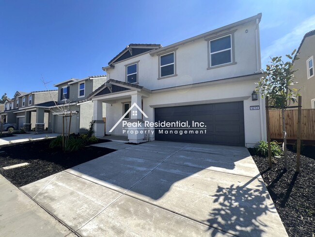 Building Photo - Brand New Sacramento 3bd/2.5ba Home With L...