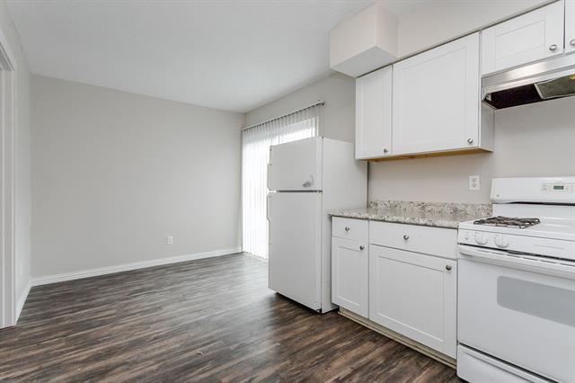 Building Photo - 9808 Valley Meadow Pl