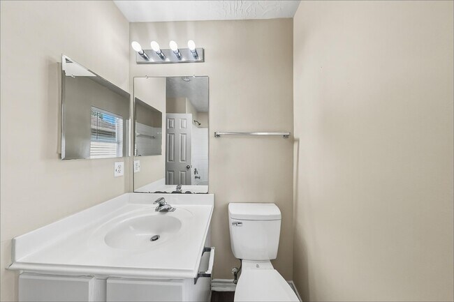 Building Photo - 7015 Atasca Creek Dr