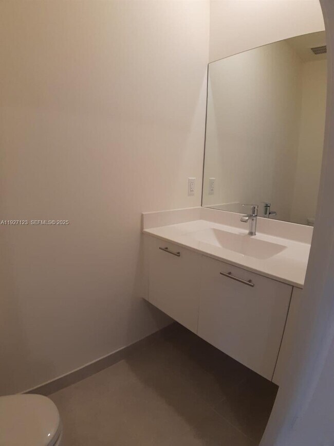 Building Photo - 8195 NW 104th Ave