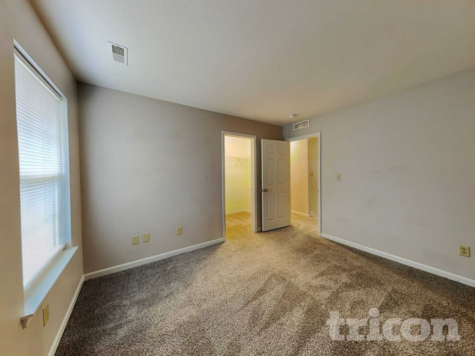 Building Photo - 87 Lasalle Ln