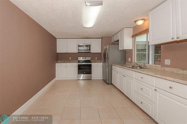 Building Photo - 21521 S Heritage Cir