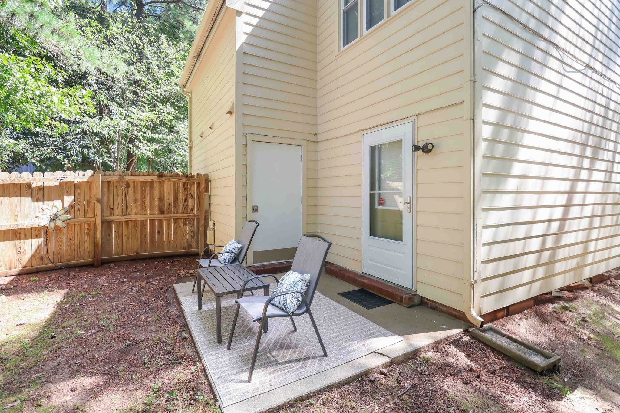 Building Photo - 105 Rhum Pl