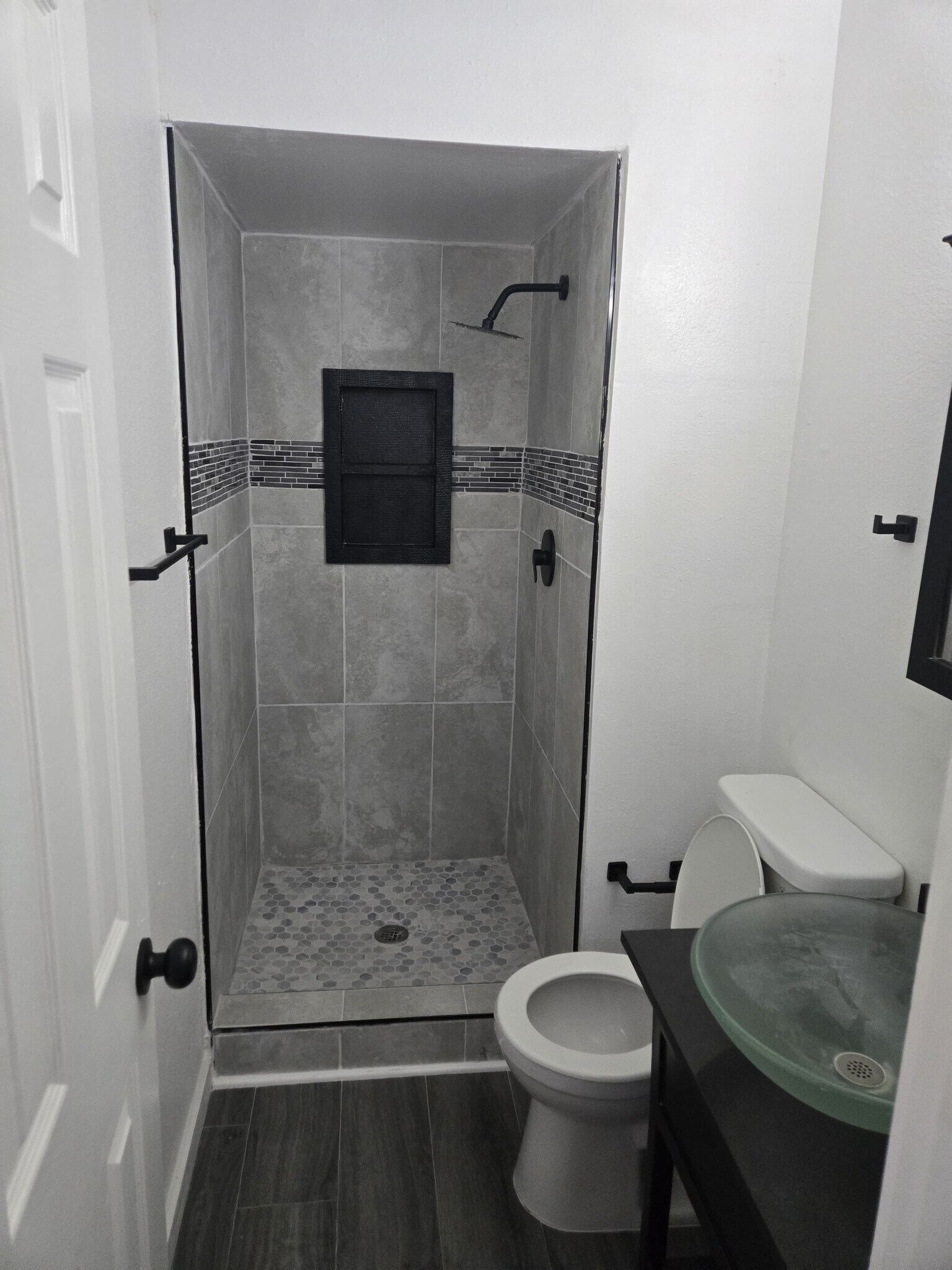 Building Photo - 1804 Kirby Ct NE