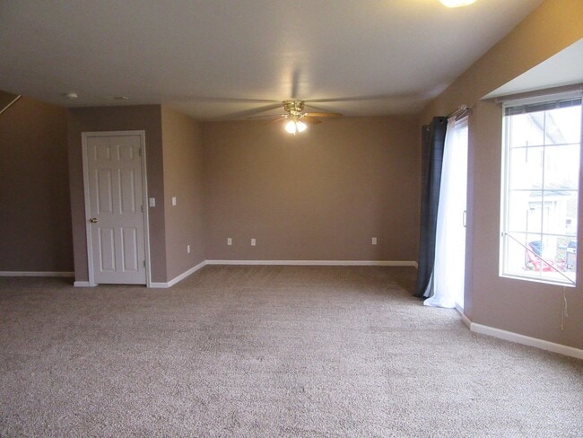 Building Photo - Available July 1st