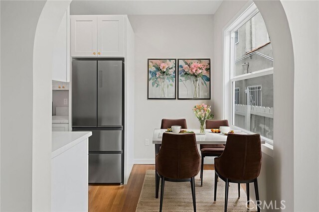 Building Photo - 1827 E 4th St