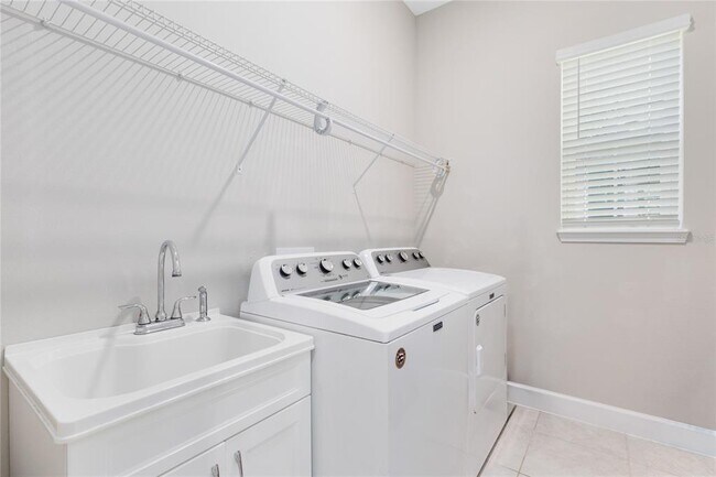 Building Photo - 8962 Lower Carrel Cir