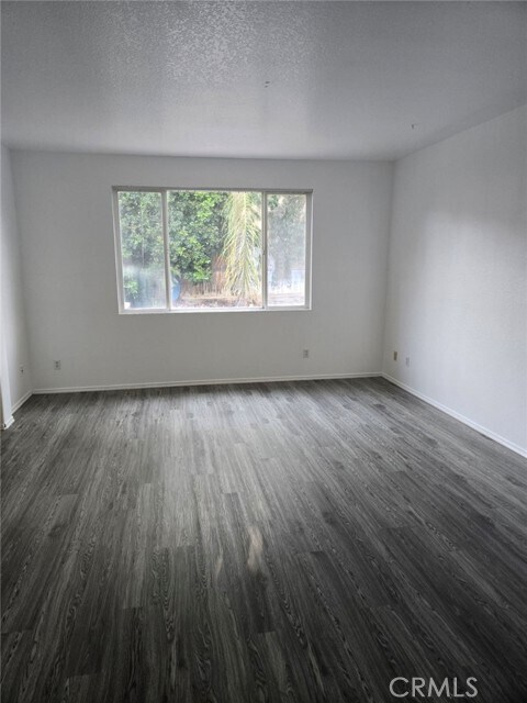 Building Photo - 421 Steiner Dr