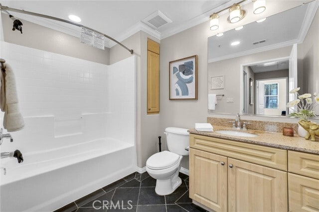 Building Photo - 3300 Watermarke Pl