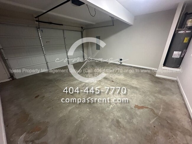 Building Photo - 113 Squarewood Ln NW