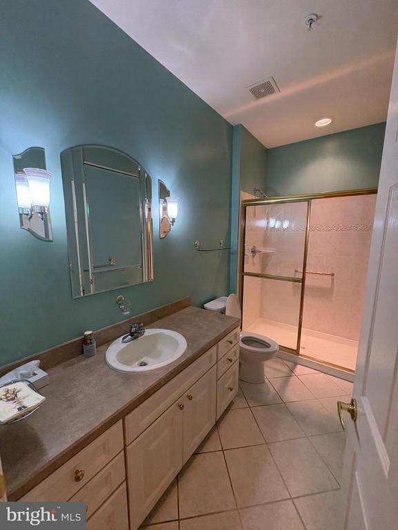 Building Photo - 950 Nathaniel Trail