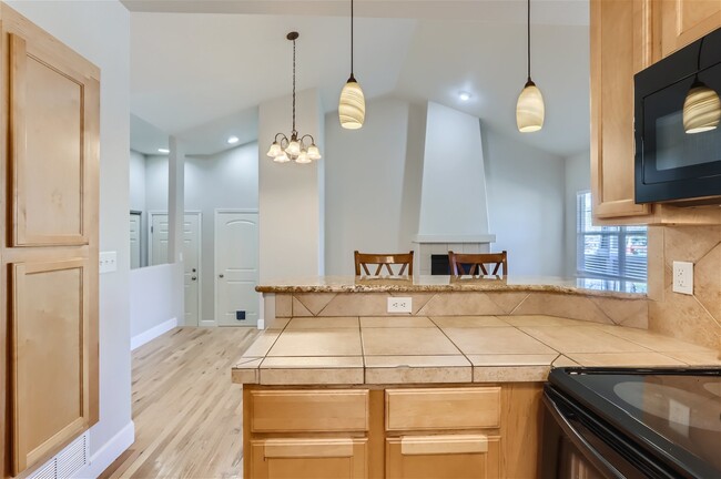 Building Photo - Beautiful townhome in Cottages of Berthoud...