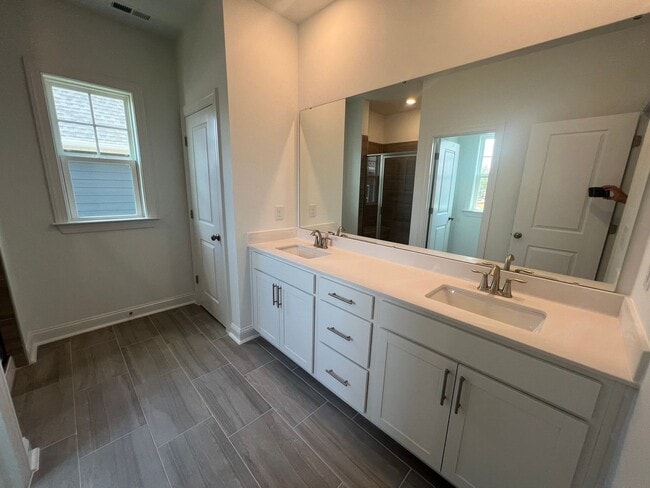 Building Photo - 1577 Goldfinch Perch Ln
