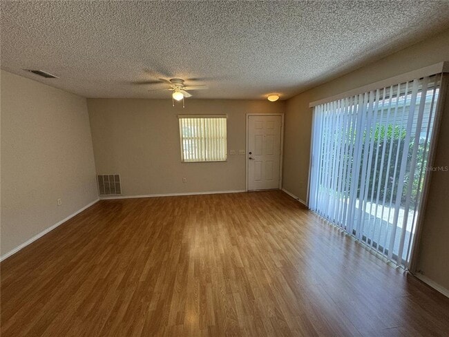 Building Photo - 1693 Campos Dr