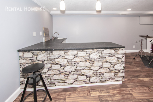 Building Photo - 4828 Bond-