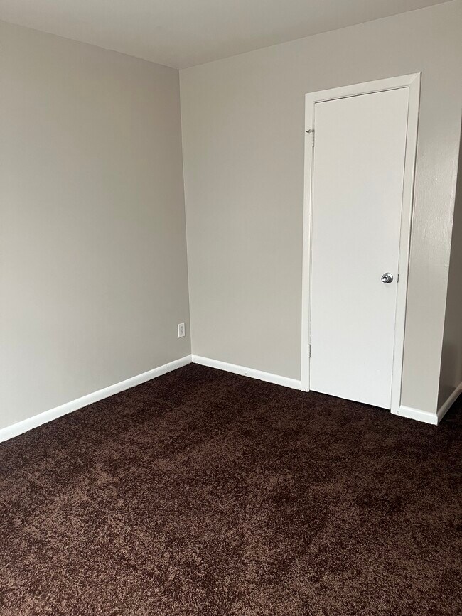 Building Photo - 2811 North O.Henry Boulevard