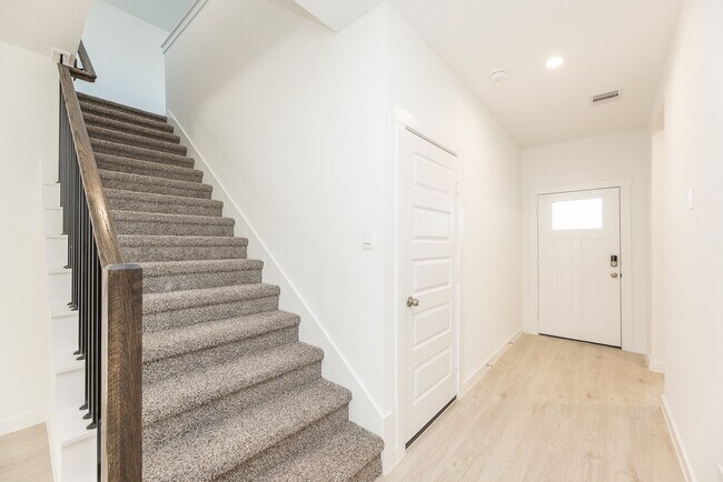 Building Photo - 31719 Kellan Grv Ct