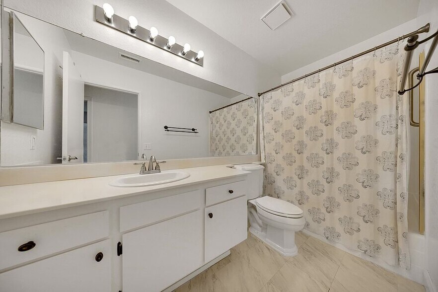 Building Photo - 7750 Perlite Ct