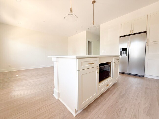 Building Photo - Crofton Style | Spacious 4-Bedroom Highbury Home with Pool and Pickleball Court