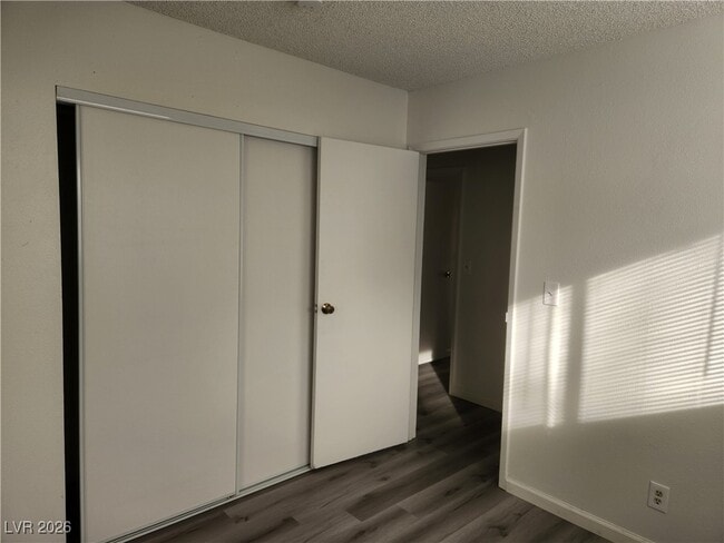 Building Photo - 609 Carpenter Dr