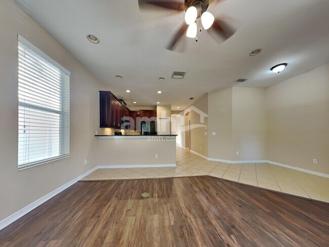 Building Photo - 1307 Gentilly Ln