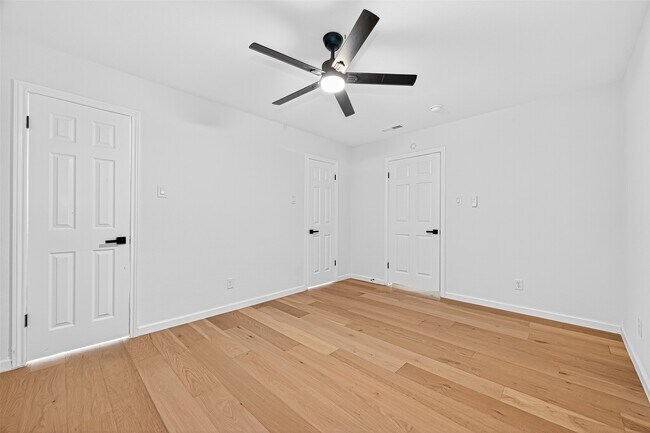 Building Photo - 2414 Walnut Bend Ln