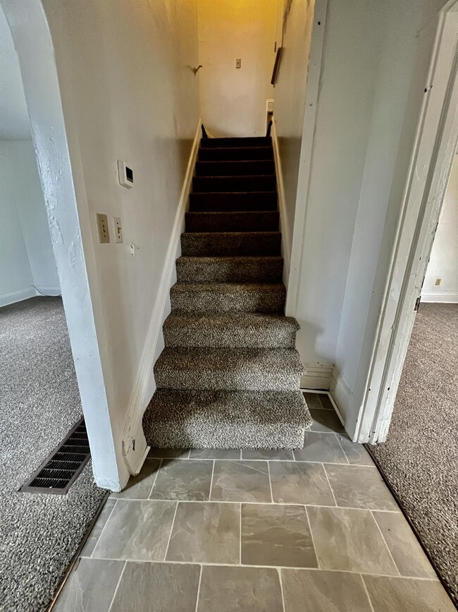 Building Photo - 975 Dorsey Ave