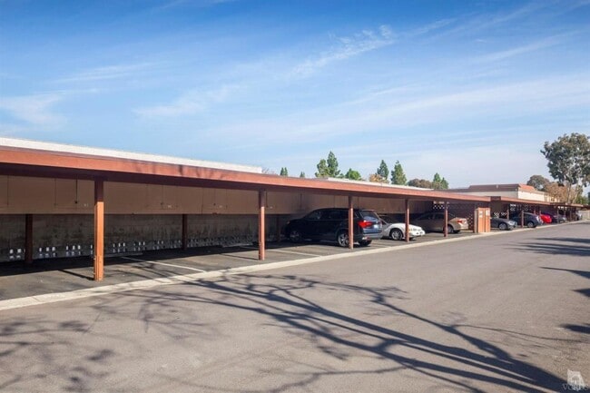 Building Photo - 1706 Sinaloa Rd