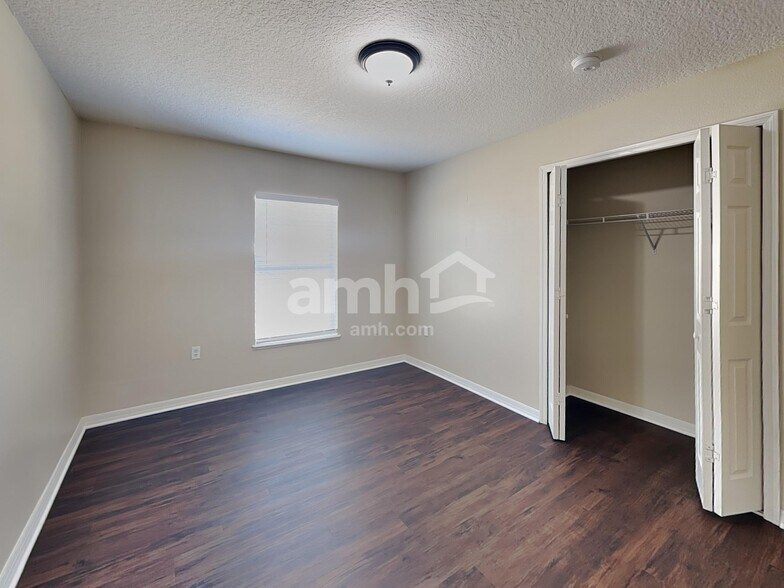 Building Photo - 5498 Cougar Park Ct
