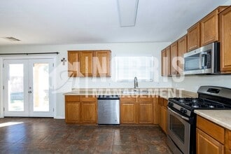 Building Photo - Two Story Home For Rent Available Now!