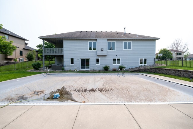 Building Photo - 16920 81st Pl N
