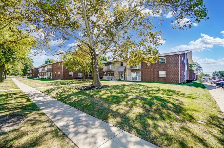 Interior Photo - Stadium View Apartments