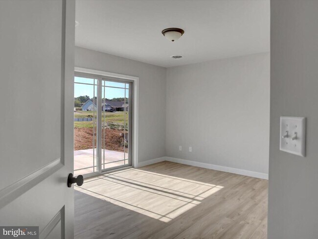 Building Photo - 828 Shadyside Dr