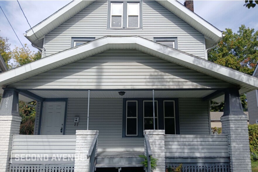 Primary Photo - 1085 Delia Ave