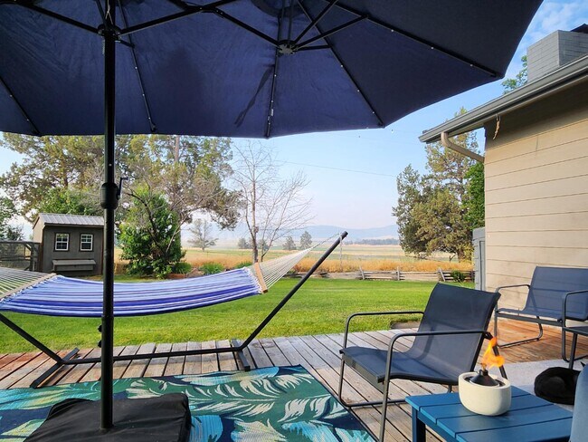 Building Photo - 23131 N Poe Valley Rd