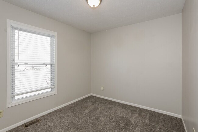 Building Photo - 4511 Tucson Dr