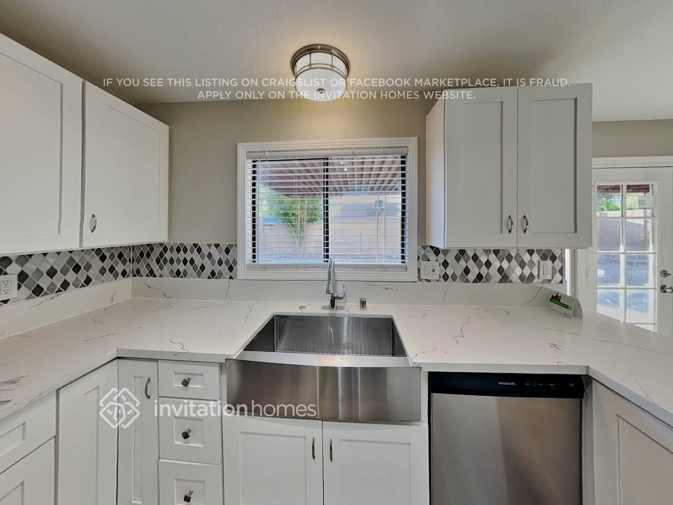 Building Photo - 390 Norlina Ct