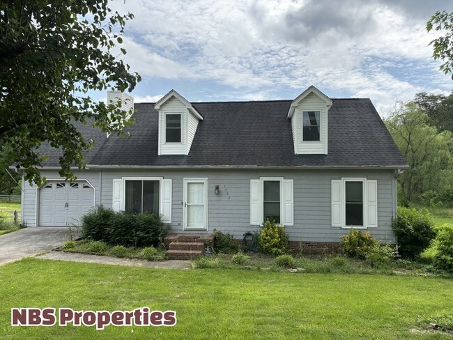 Primary Photo - 7404 Foxglove Ln