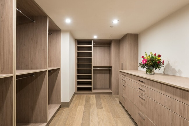 Building Photo - 126 Juan St