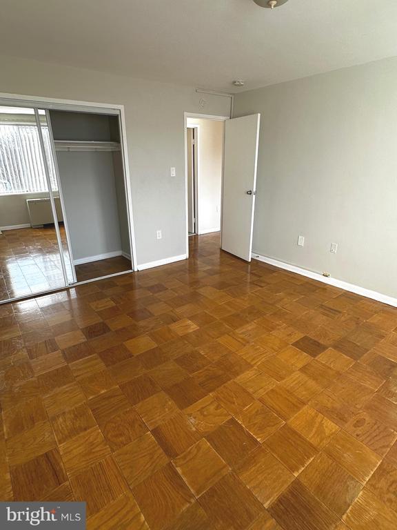 Building Photo - 10201 Grosvenor Pl