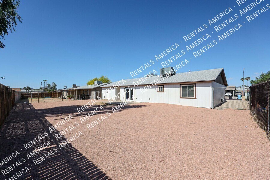 Building Photo - 14029 N 38th Pl