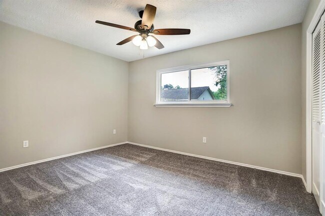 Building Photo - 3111 Oyster Cove Dr