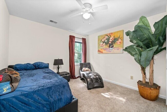 Building Photo - 2339 Milstead Cir NE
