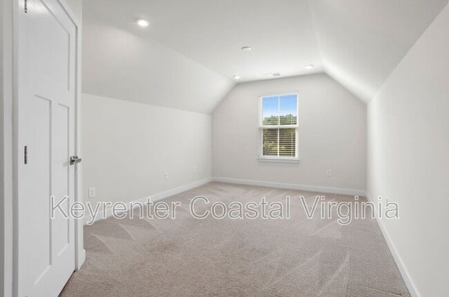 Building Photo - 153 Kenny Ln